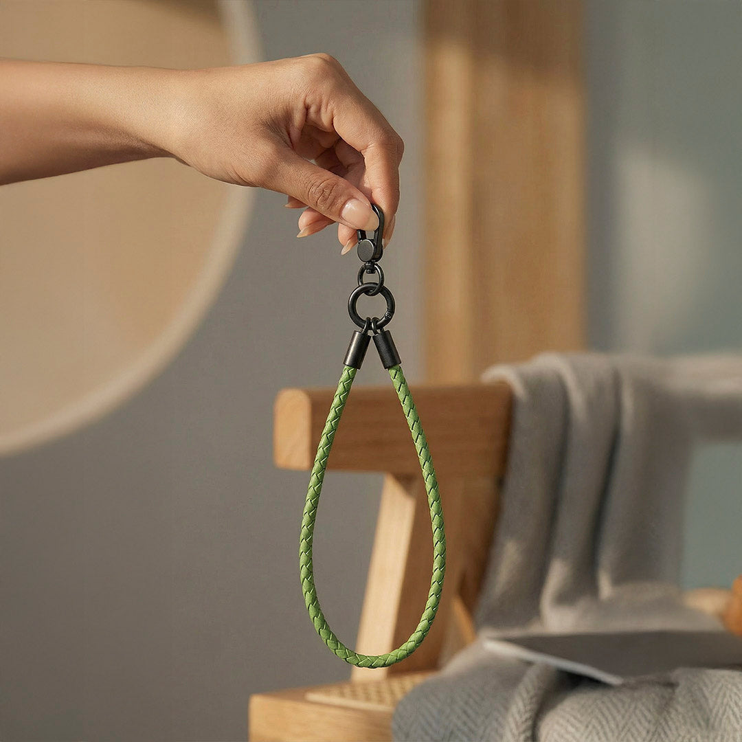 Essential Lanyard - Wristlet