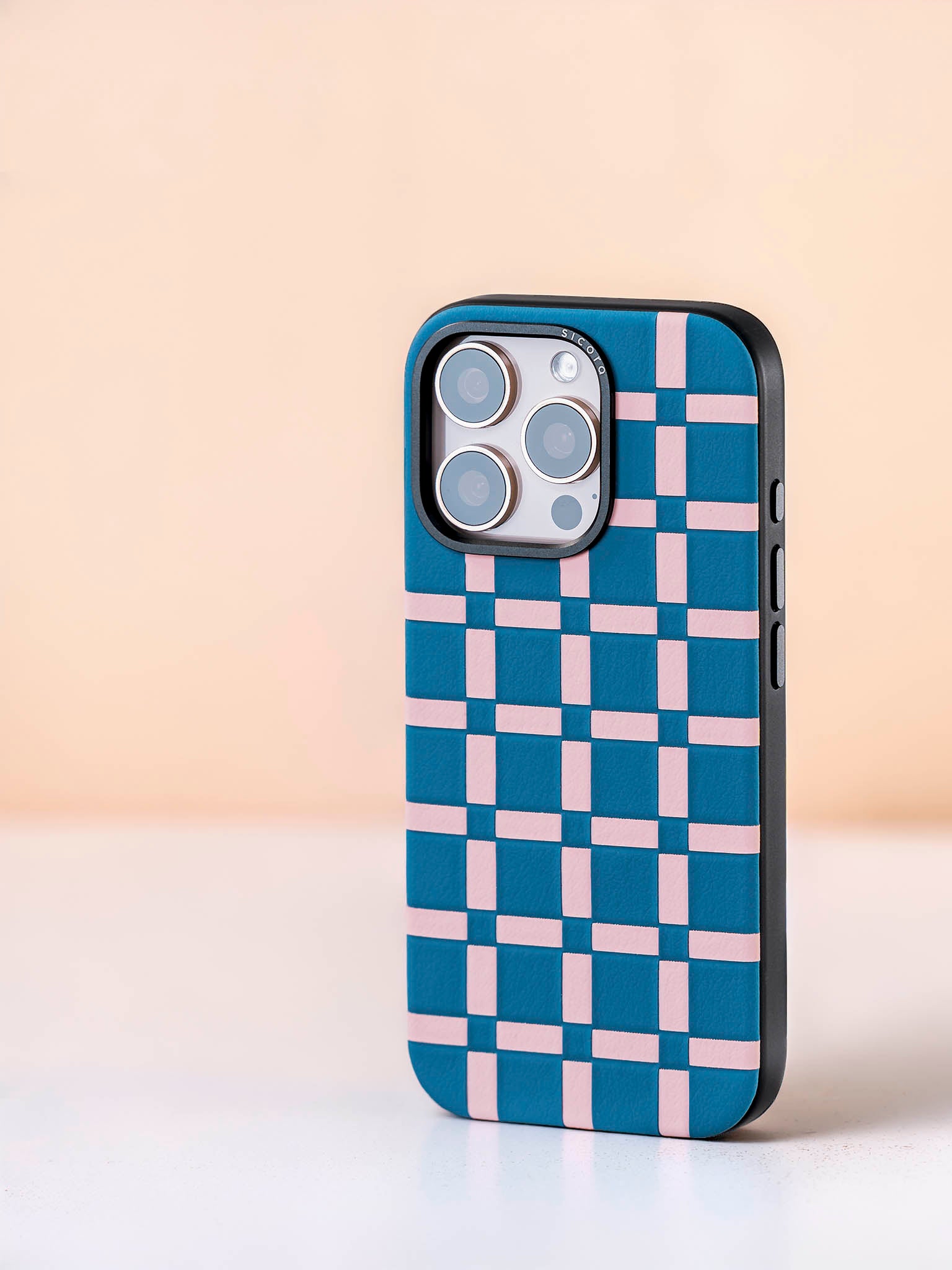 sicora blue and pink handwoven gridplay iphone case