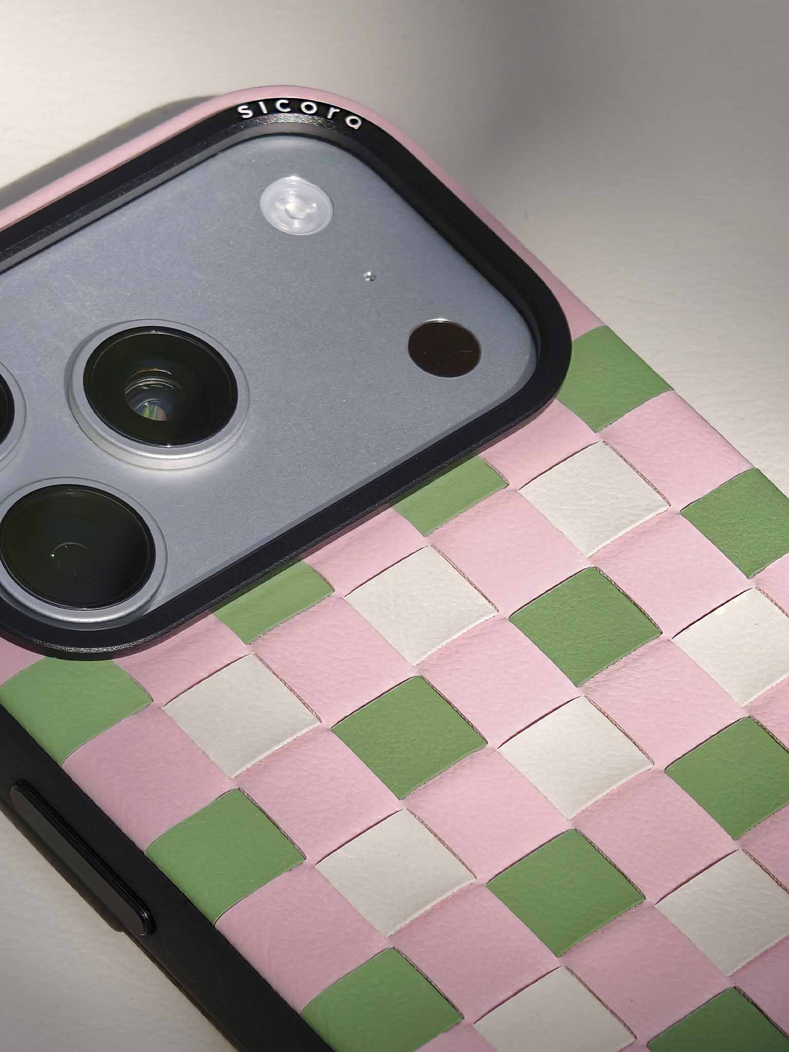 sicora pink ac checkerboard case iPhone 17 pro video