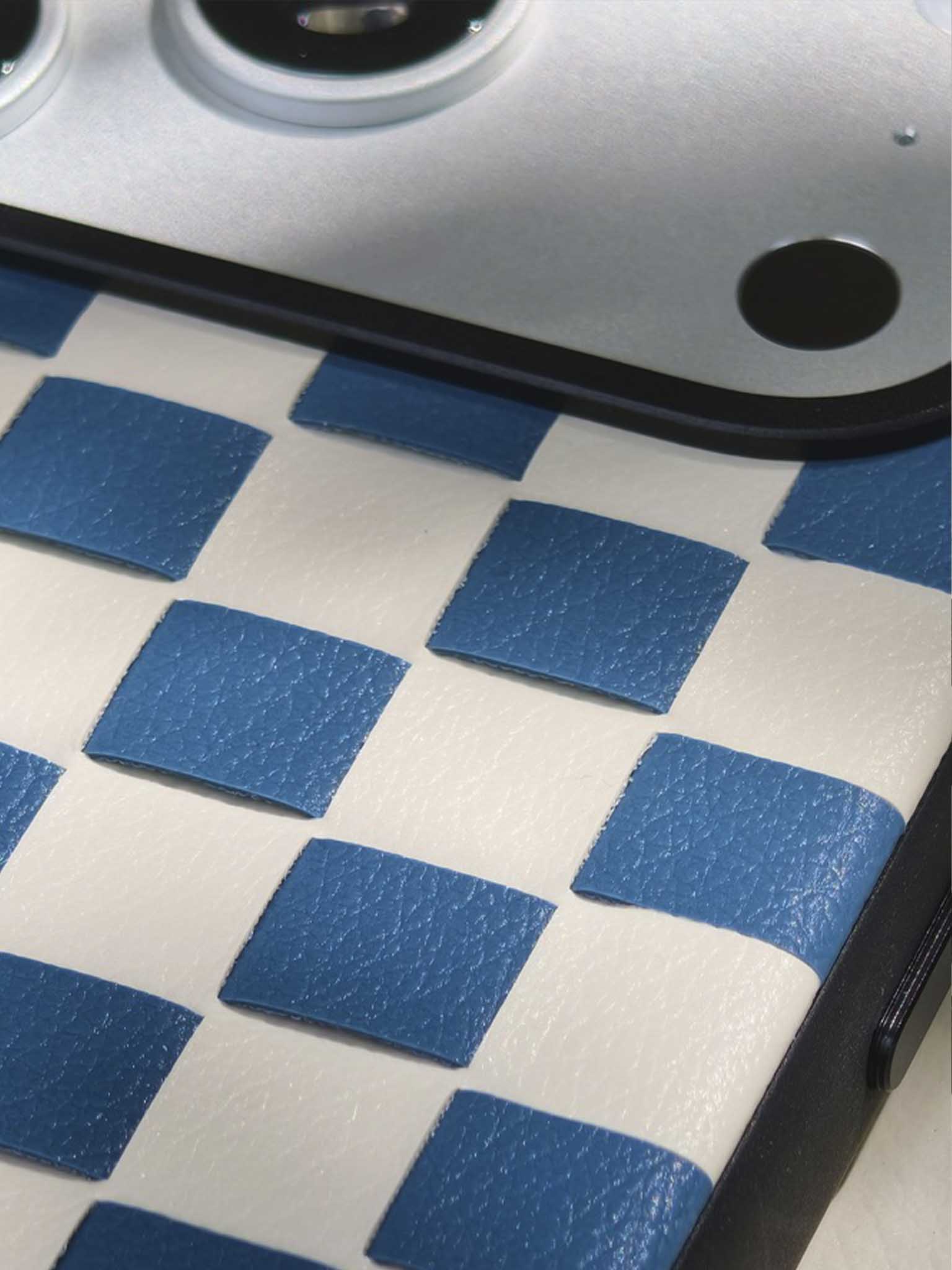 sicora sea cream checkerboard case iPhone 17 pro video