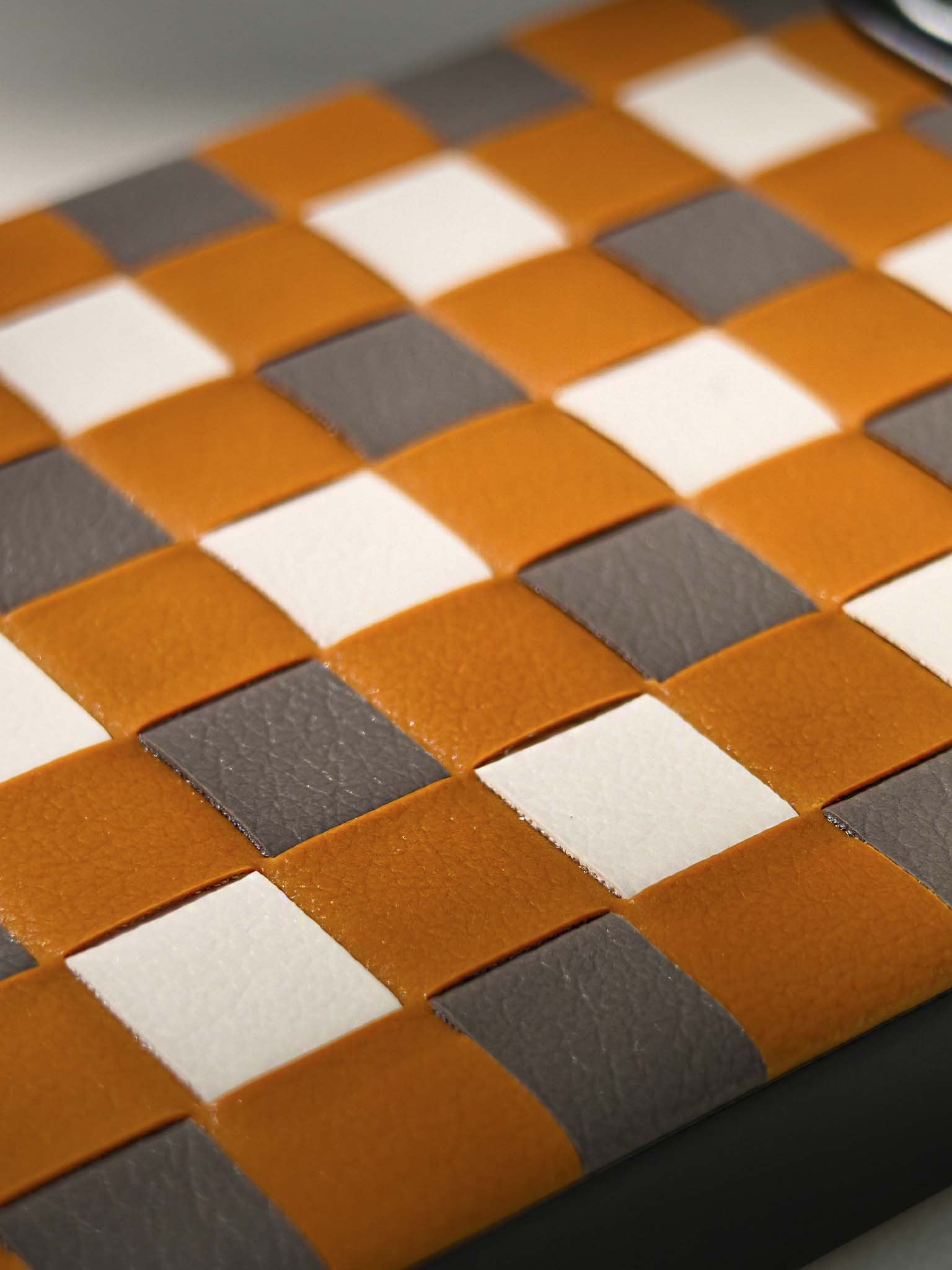 sicora toffee gc checkerboard case iPhone 17 pro video