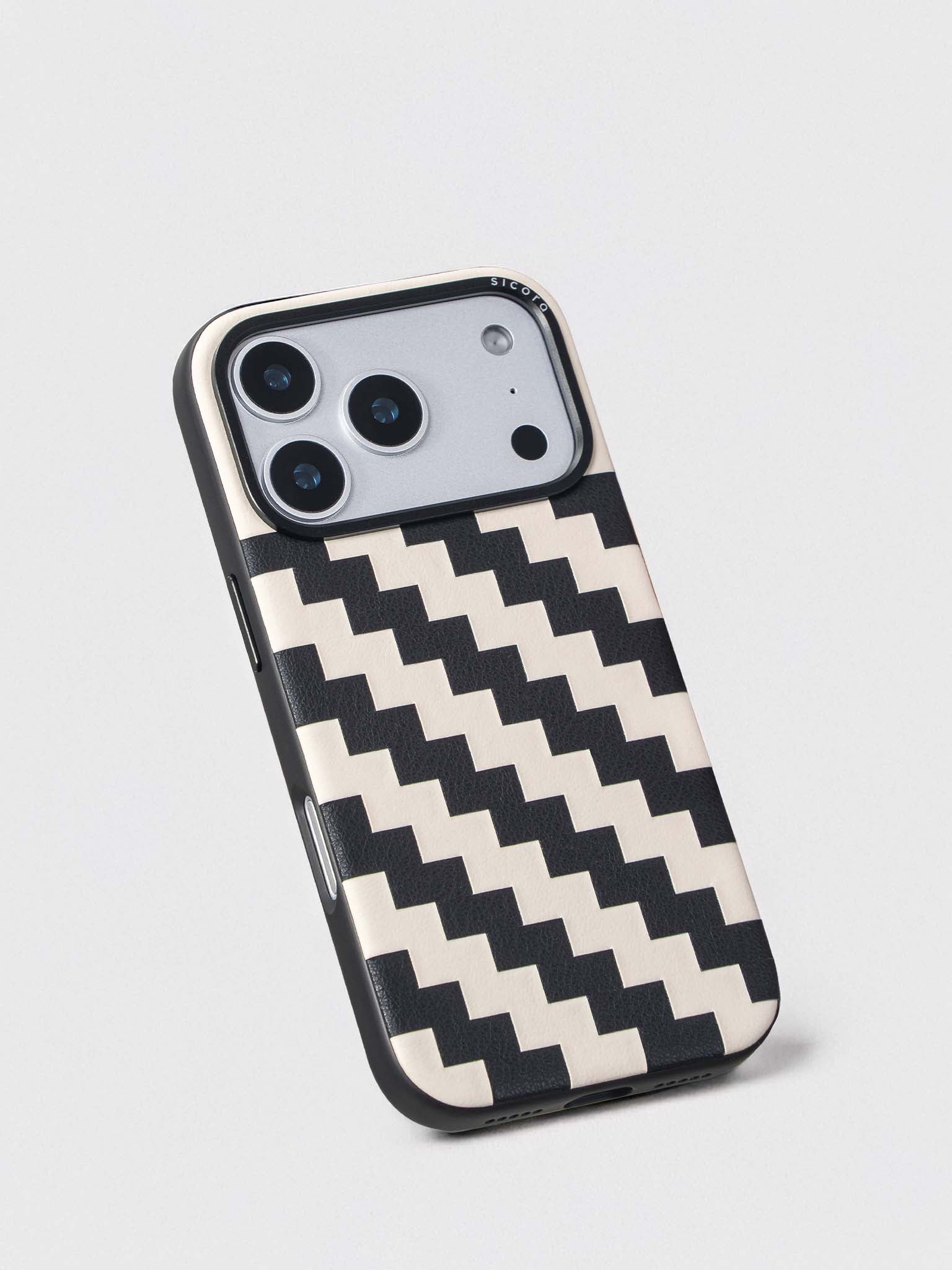 Sicora zigzag phone case with black and cream white zigzag pattern