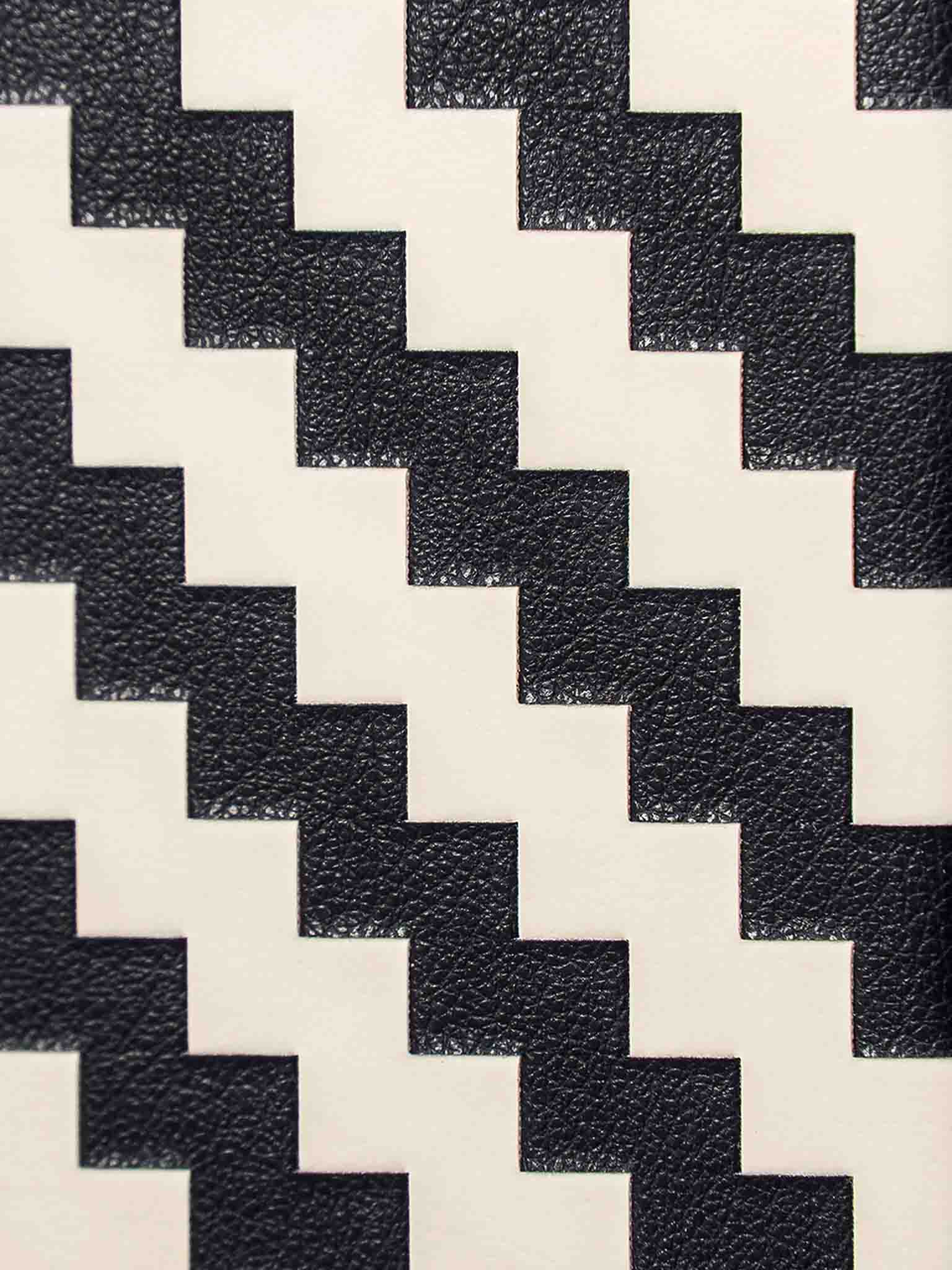 Sicora black and cream white zigzag pattern