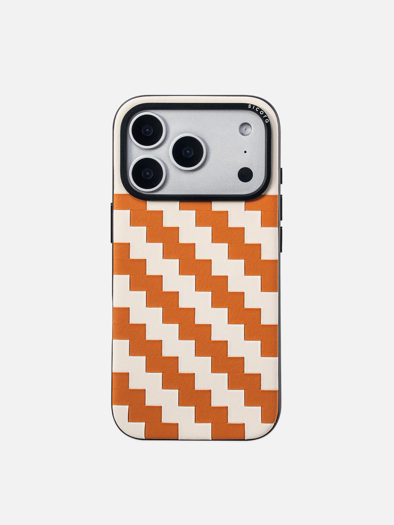 Sicora zigzag phone case with toffee gold and cream white zigzag pattern