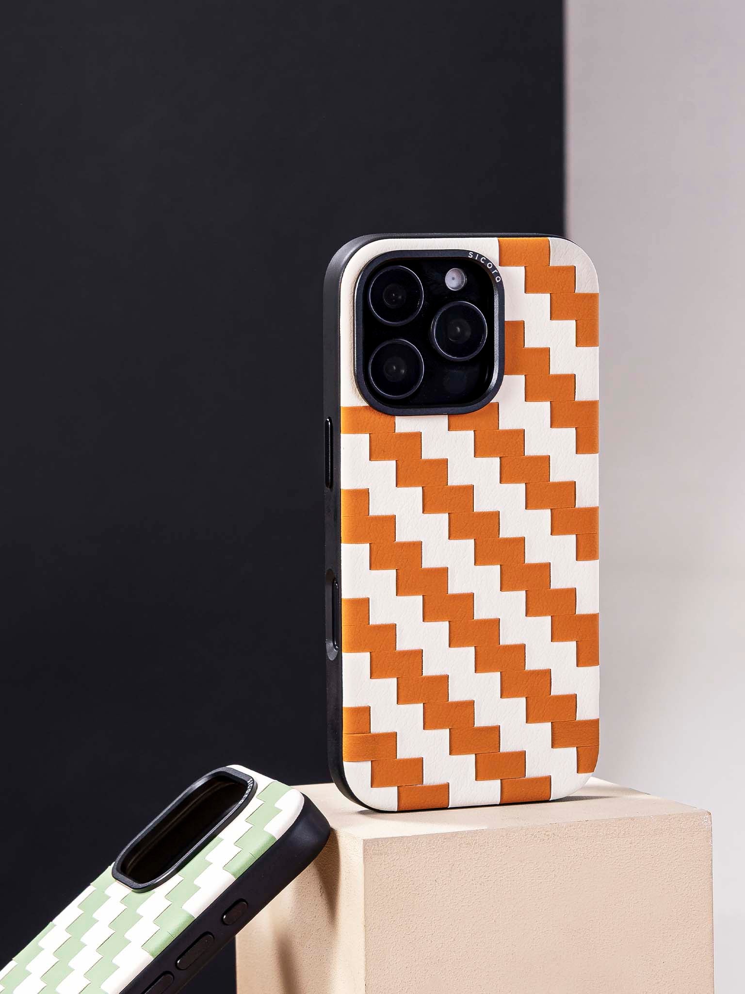 sicora toffee brown and white zigzag iphone case